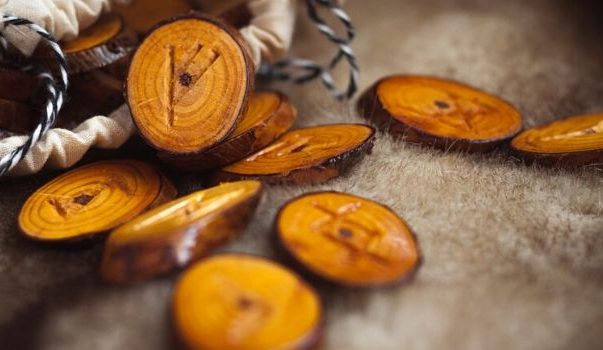 Рунические амулеты